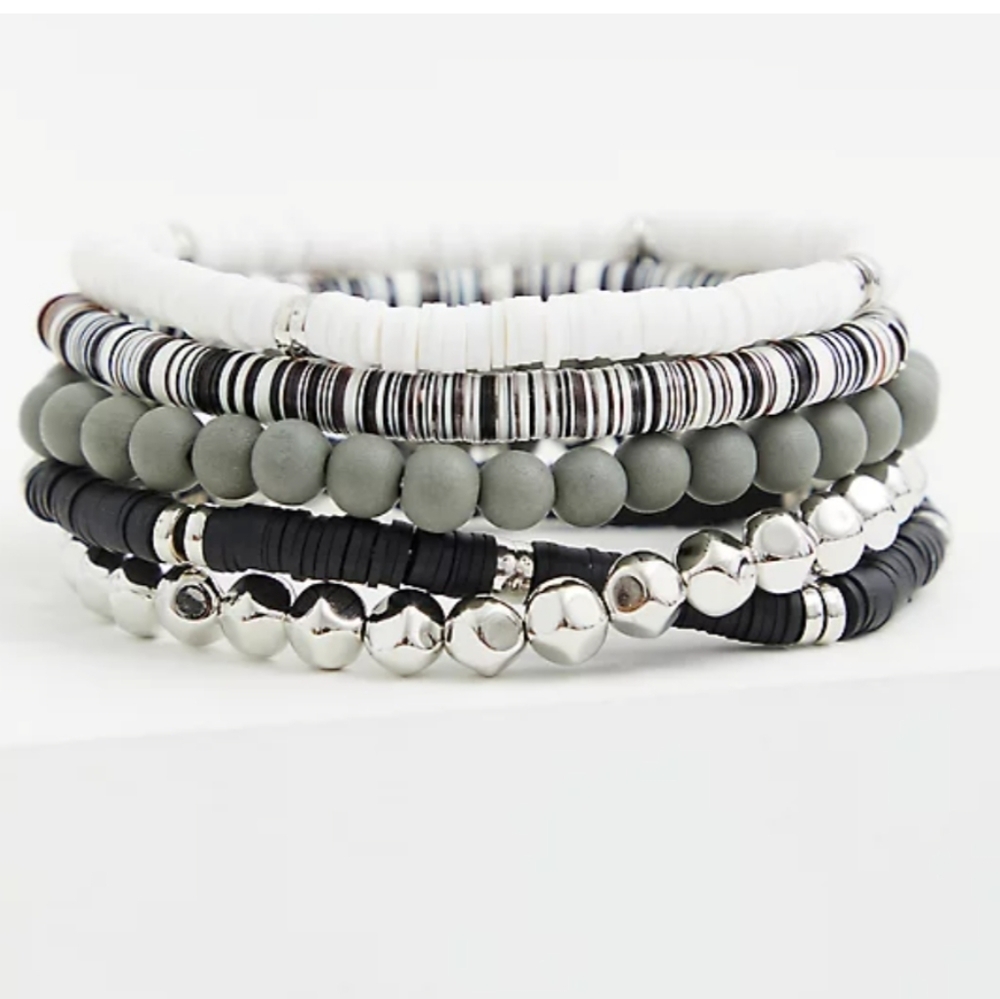 🆕BLACK & WHITE BEADED STRETCH BRACELET SET
